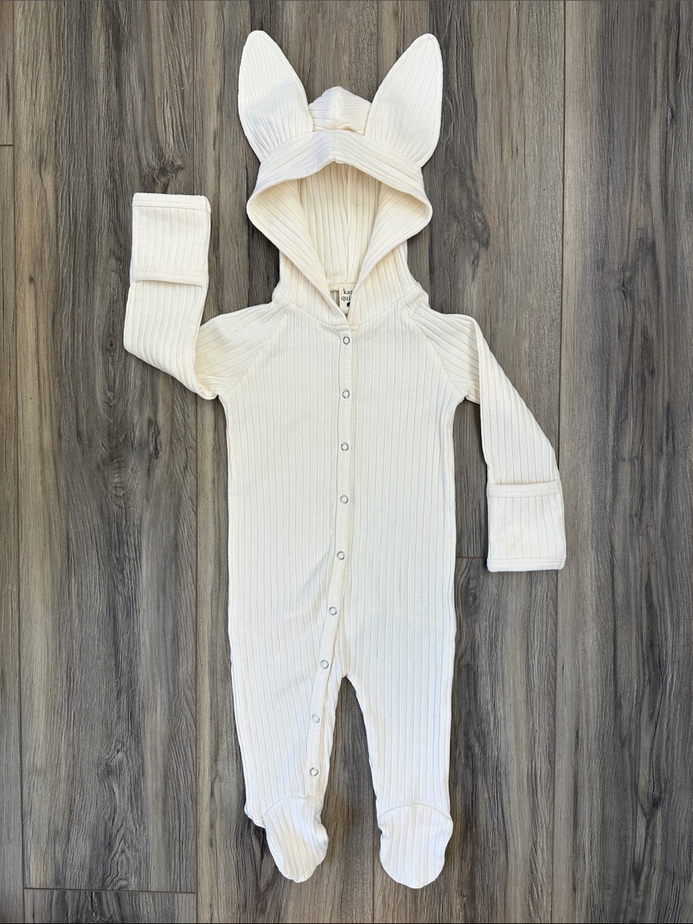 KATE QUINN 6-9m BUNNY Cream/White Ribbed Snap-Front Hooded & Footie Bodysuit